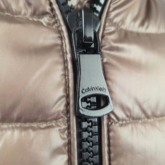 Calvin Klein Packable Hooded Premium Down Puffer Coat  Brown Size Medium - Picture 7 of 16
